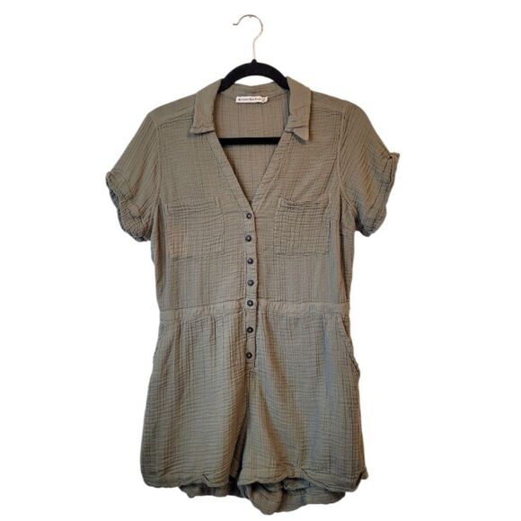 Abercrombie & Fitch Women's Olive Green Gauzy Cotton Romper Size LP - Picture 1 of 5